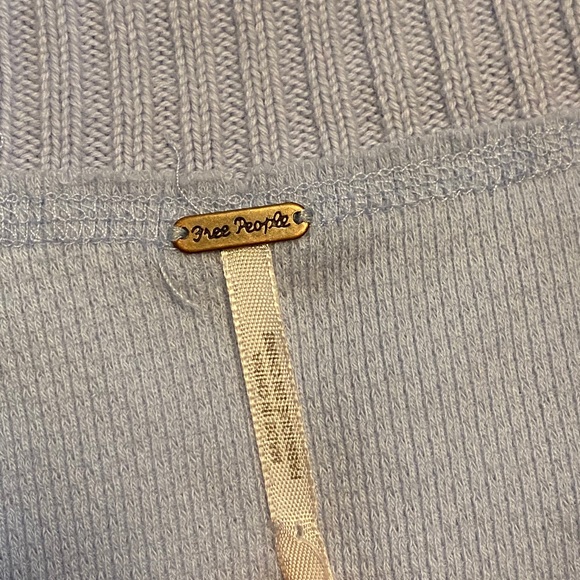 COPY - Free People Cozy Crop Sweater - Picture 4 of 4